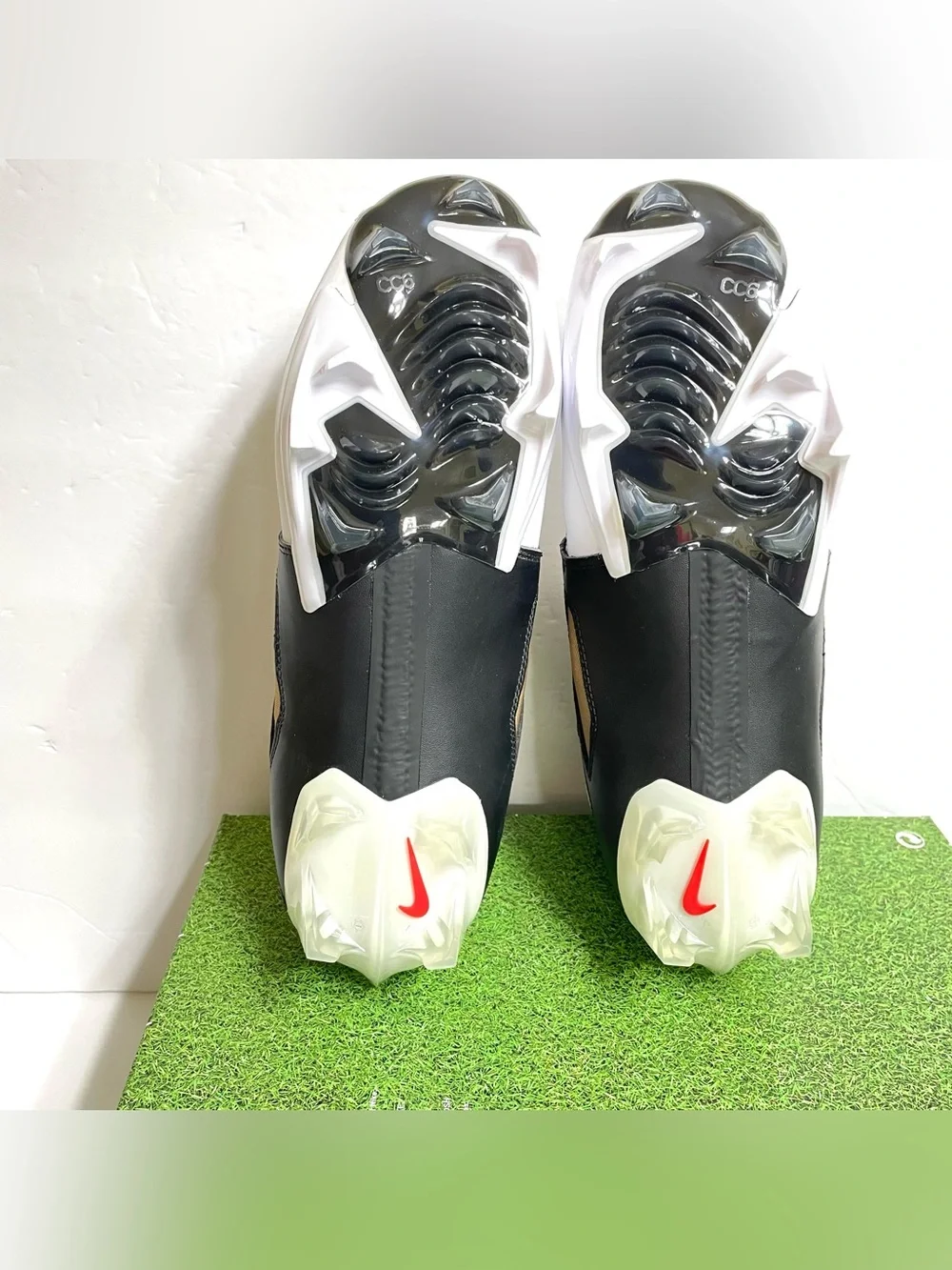 Nike Diamond Turf 93 TD 49ers Deion Sanders Football Cleats Size 8 HF5298-100
